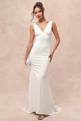 Captivating Promise White Sleeveless Mermaid Maxi Dress